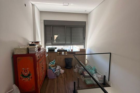 Corredor de casa de condomínio à venda com 3 quartos, 200m² em Residencial Tambore III, Santana de Parnaíba