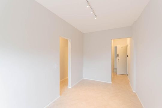 Sala de apartamento à venda com 2 quartos, 64m² em Grajaú, Rio de Janeiro