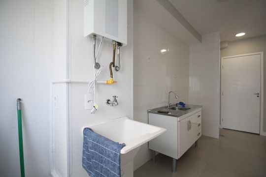 Cozinha de apartamento à venda com 2 quartos, 41m² em Parque Arariba, São Paulo