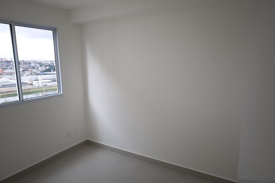 Apartamento para alugar com 2 quartos, 40m² em Veleiros, São Paulo