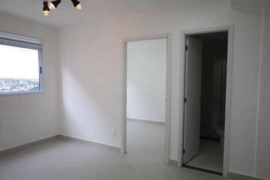 Apartamento para alugar com 2 quartos, 40m² em Veleiros, São Paulo