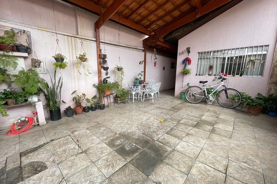 Garagem de casa à venda com 3 quartos, 94m² em Jaguaré, São Paulo