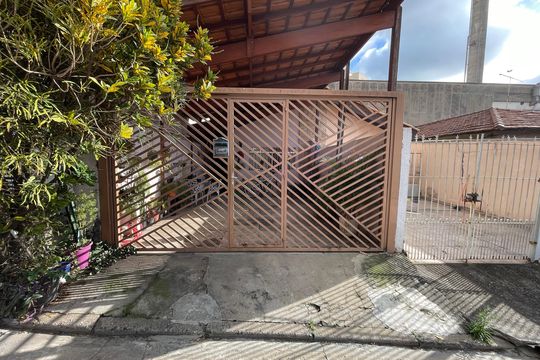 Fachada de casa à venda com 3 quartos, 94m² em Jaguaré, São Paulo