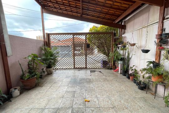 Garagem de casa à venda com 3 quartos, 94m² em Jaguaré, São Paulo