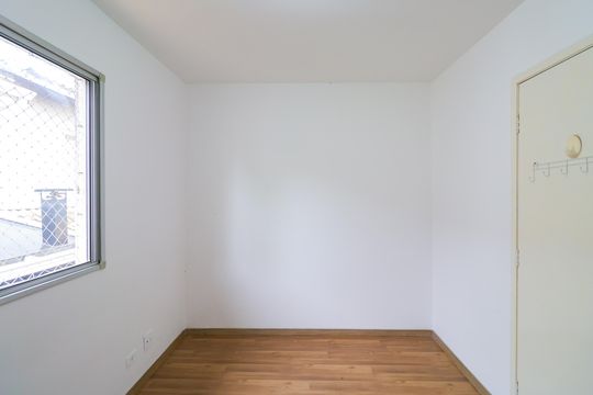 Casa de Condomínio para alugar com 2 quartos, 79m² em Campo Limpo, São Paulo
