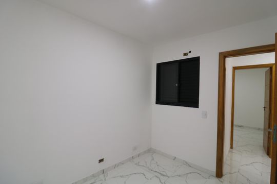 Quarto 2 de apartamento para alugar com 2 quartos, 40m² em Vila Celeste, São Paulo