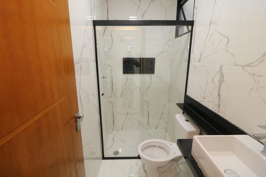 Banheiro de apartamento para alugar com 2 quartos, 40m² em Vila Celeste, São Paulo