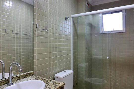 Banheiro Social de apartamento à venda com 2 quartos, 54m² em Vila Santa Angelina, São Bernardo do Campo
