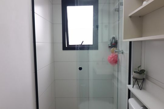 Banheiro Social de apartamento à venda com 2 quartos, 52m² em Jardim do Mar, São Bernardo do Campo