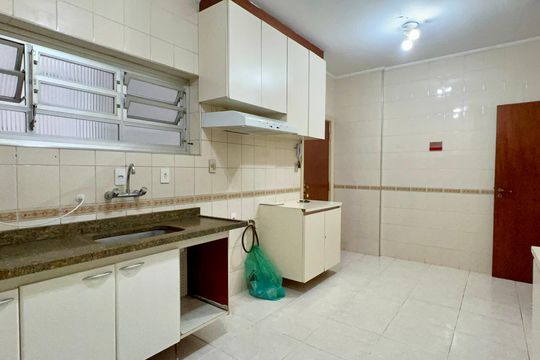 Cozinha de apartamento à venda com 3 quartos, 138m² em Jardim Paulista, São Paulo