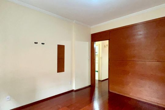 Quarto 1 de apartamento à venda com 3 quartos, 138m² em Jardim Paulista, São Paulo