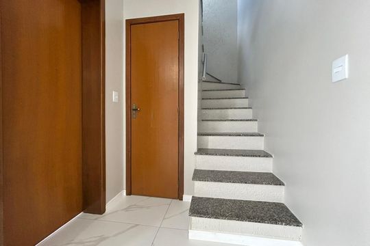 Casa à venda com 3 quartos, 100m² em Harmonia, Canoas