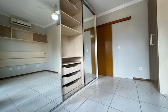 Quarto 1 de casa à venda com 3 quartos, 100m² em Harmonia, Canoas