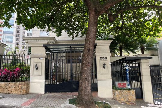 Fachada do Prédio de apartamento para alugar com 3 quartos, 200m² em Perdizes, São Paulo