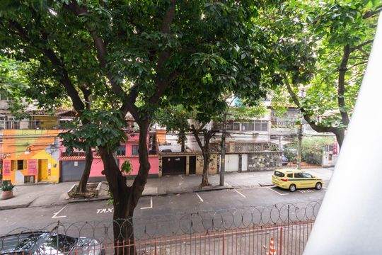 Vista do Quarto 1 de apartamento à venda com 2 quartos, 75m² em Vila Isabel, Rio de Janeiro