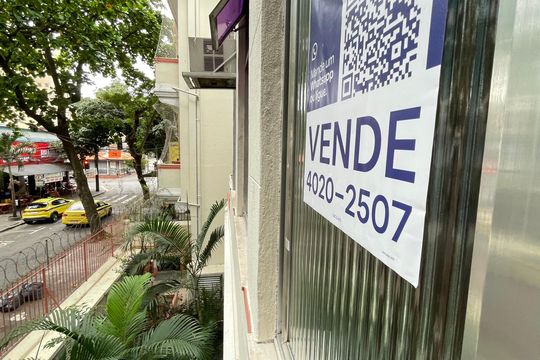 Plaquinha de apartamento à venda com 2 quartos, 75m² em Vila Isabel, Rio de Janeiro