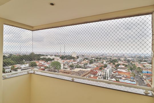 Sacada de apartamento para alugar com 2 quartos, 70m² em Umuarama, Uberlândia