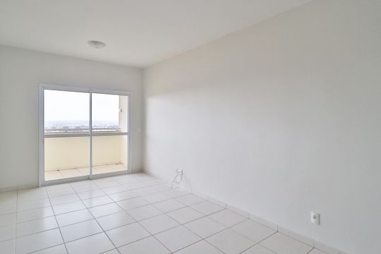 Sala de apartamento para alugar com 2 quartos, 70m² em Umuarama, Uberlândia