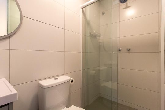 Banheiro Social de apartamento para alugar com 1 quarto, 34m² em Vila Izabel, Curitiba