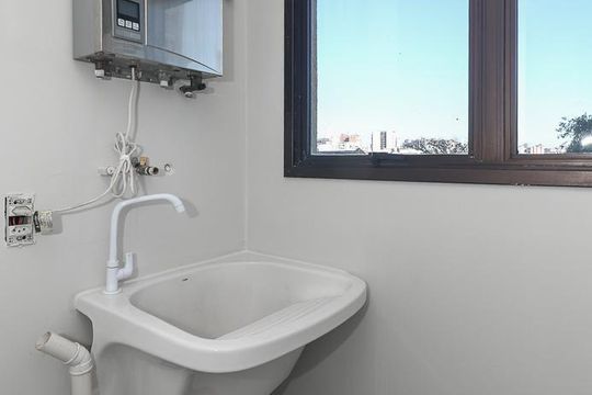 Área de Serviço de apartamento à venda com 3 quartos, 70m² em São Geraldo, Porto Alegre