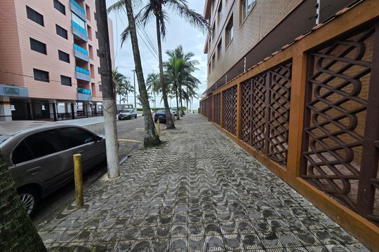 Fachada de kitnet/studio para alugar com 1 quarto, 33m² em Jardim Imperador, Praia Grande