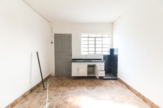 Cozinha de casa à venda com 3 quartos, 200m² em Guaianases, São Paulo