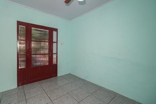 Sala de casa à venda com 3 quartos, 126m² em Mário Quintana, Porto Alegre