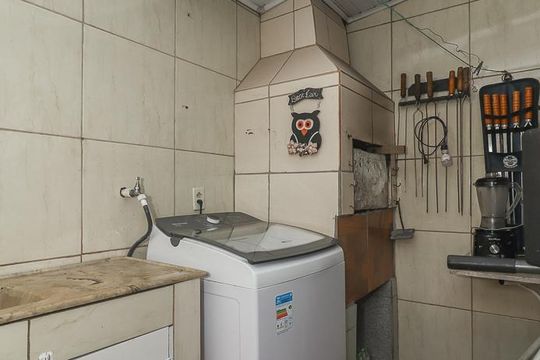 Churrasqueira de casa à venda com 3 quartos, 126m² em Mário Quintana, Porto Alegre