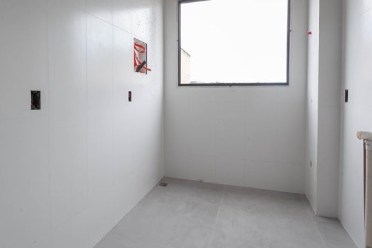 Cozinha e Área de Serviço de apartamento à venda com 2 quartos, 50m² em Parque Xangri-lá, Contagem