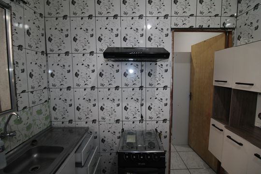 Cozinha de kitnet/studio para alugar com 1 quarto, 22m² em Vila Siria, São Paulo