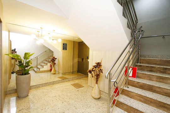 Hall de kitnet/studio para alugar com 1 quarto, 54m² em Santa Lúcia, Belo Horizonte