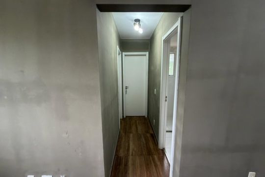 Corredor de apartamento à venda com 2 quartos, 42m² em Jardim Parque Morumbi, São Paulo
