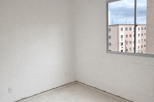 Sala de apartamento para alugar com 2 quartos, 42m² em Guaratiba, Rio de Janeiro