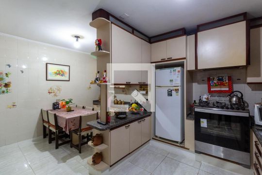 Cozinha de casa à venda com 2 quartos, 200m² em Vila Talarico, São Paulo