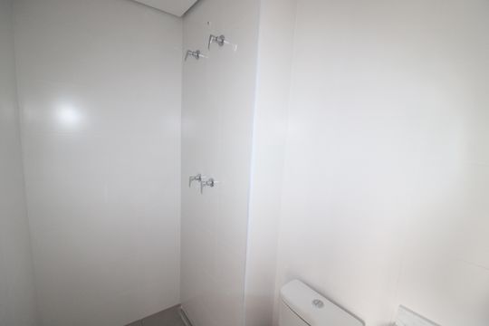 Banheiro de apartamento à venda com 2 quartos, 71m² em Casa Verde, São Paulo