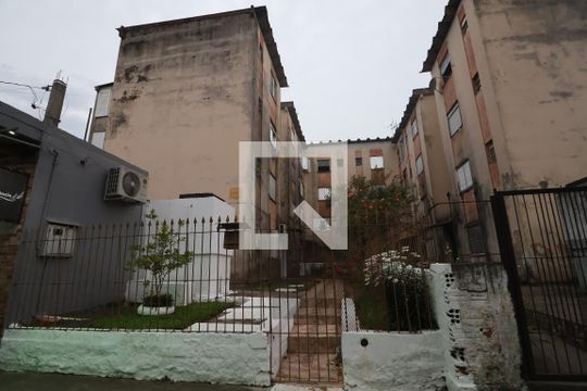 Apartamento para alugar com 1 quarto, 40m² em Guajuviras, Canoas