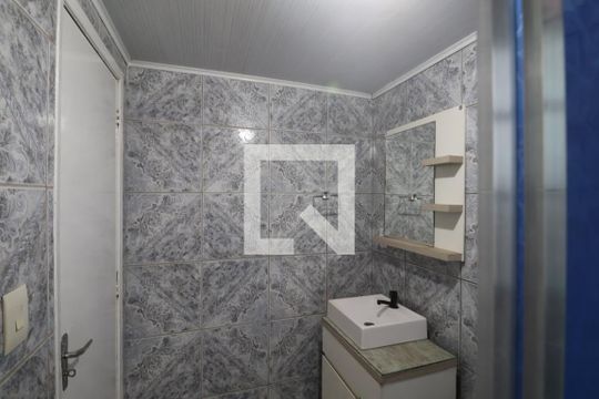 Banheiro de apartamento para alugar com 1 quarto, 40m² em Guajuviras, Canoas