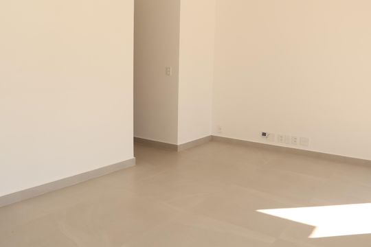 Casa de Condomínio à venda com 2 quartos, 100m² em Jardim Curitiba, Goiânia