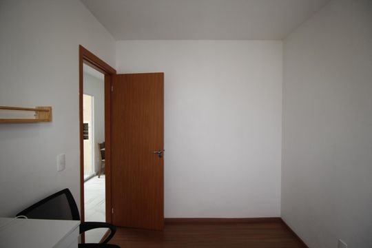 Quarto 1 de apartamento à venda com 2 quartos, 45m² em Costa E Silva, Porto Alegre