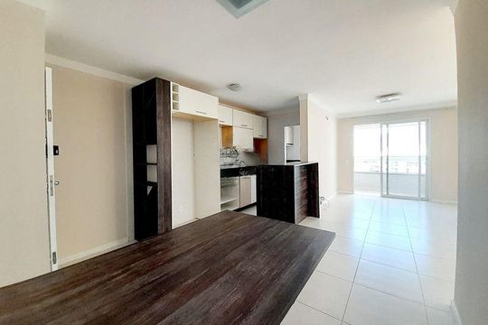 Sala/cozinha de apartamento para alugar com 3 quartos, 95m² em Pagani, Palhoça