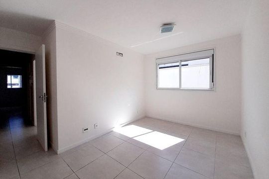 Quarto  de apartamento para alugar com 3 quartos, 95m² em Pagani, Palhoça