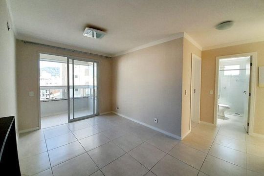 Sala/cozinha de apartamento para alugar com 3 quartos, 95m² em Pagani, Palhoça