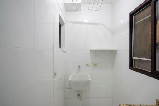 Área de serviço de apartamento para alugar com 2 quartos, 74m² em Jardim Fada, São Bernardo do Campo
