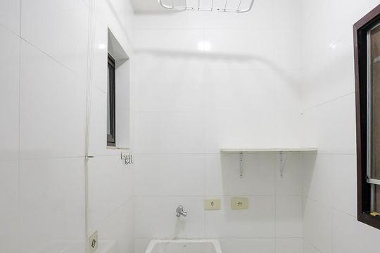 Área de serviço de apartamento para alugar com 2 quartos, 74m² em Jardim Fada, São Bernardo do Campo