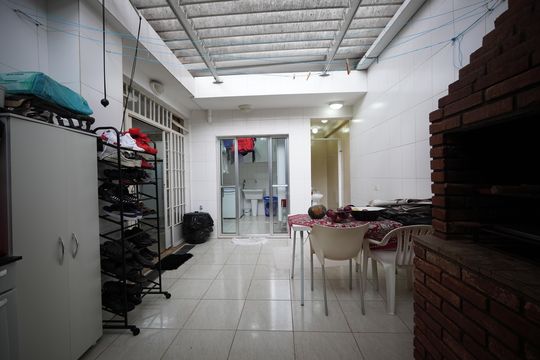Quintal de casa à venda com 4 quartos, 250m² em Liberdade, São Paulo