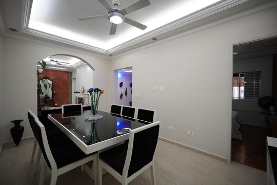 Sala de Jantar de casa à venda com 4 quartos, 250m² em Liberdade, São Paulo