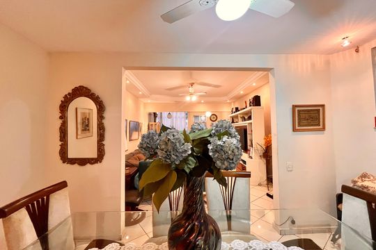 Apartamento à venda com 3 quartos, 143m² em Copacabana, Rio de Janeiro