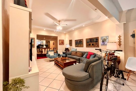 Apartamento à venda com 3 quartos, 143m² em Copacabana, Rio de Janeiro