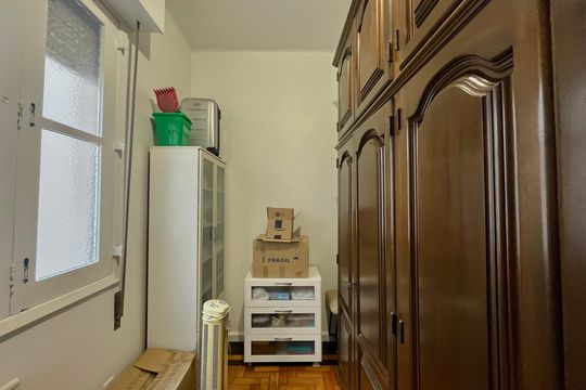 Closet da suíte de apartamento à venda com 3 quartos, 180m² em Copacabana, Rio de Janeiro
