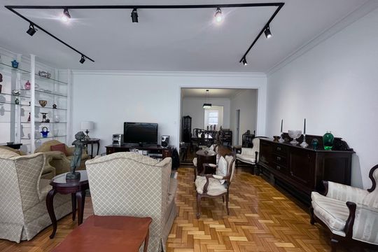 Sala de apartamento à venda com 3 quartos, 180m² em Copacabana, Rio de Janeiro